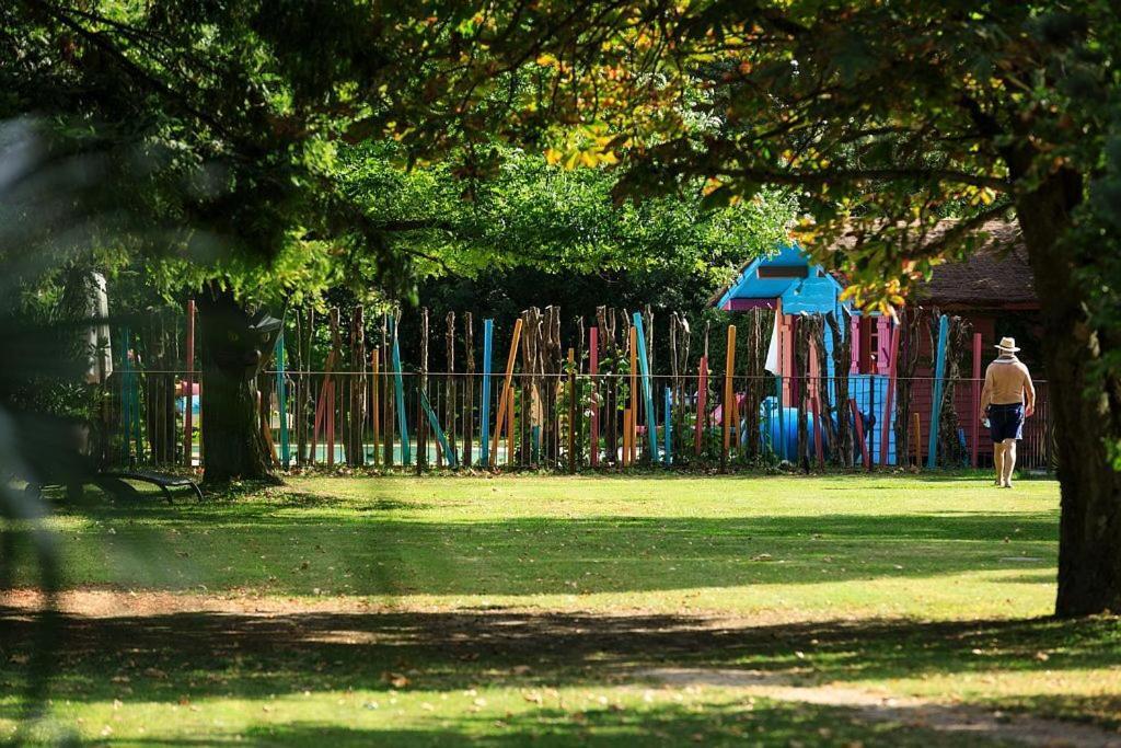 Les Gites Du Domaine De Rhodes Avignon Ngoại thất bức ảnh