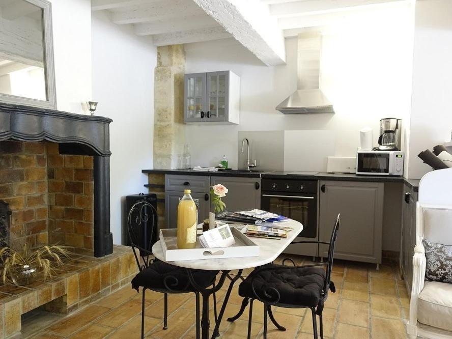 Les Gites Du Domaine De Rhodes Avignon Phòng bức ảnh